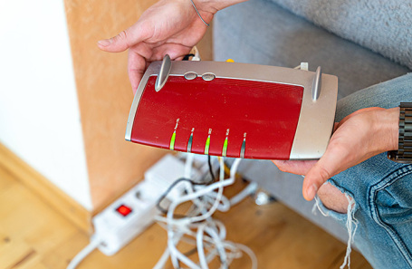 После жалоб жителей в ЖК ПИК появился второй интернет-провайдер