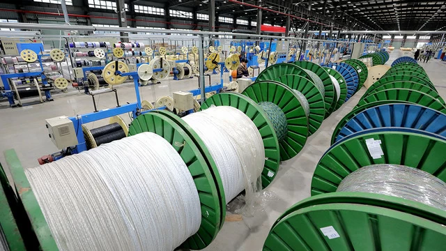 Китайцы подняли цены на оптоволокно для российских заказчиков в 2,5–4 раза